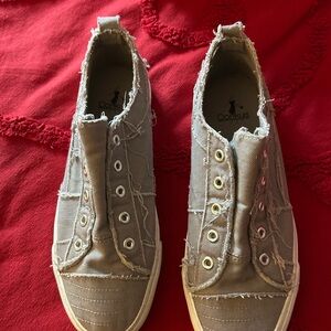 Corkys Women's Distressed Gray Sneakers